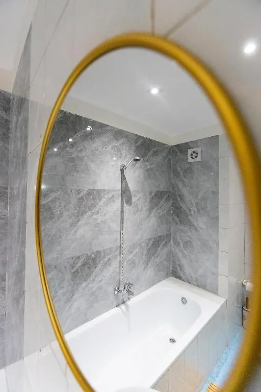 Light-2 Lovely Apartment In Тирана